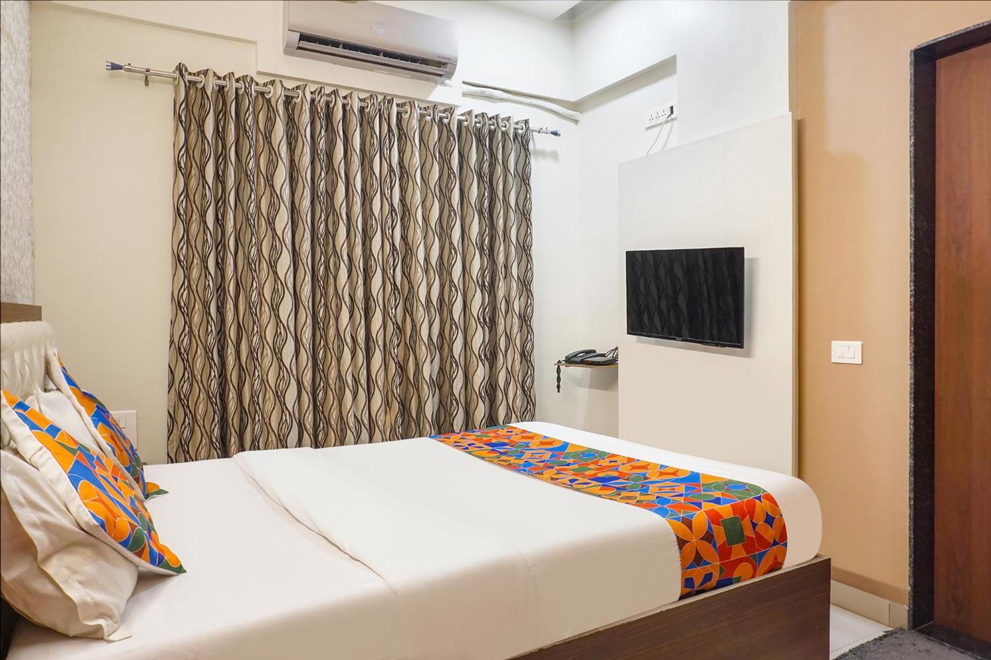 Fabhotel Executive Pearl - Nr Twin Tower Pune